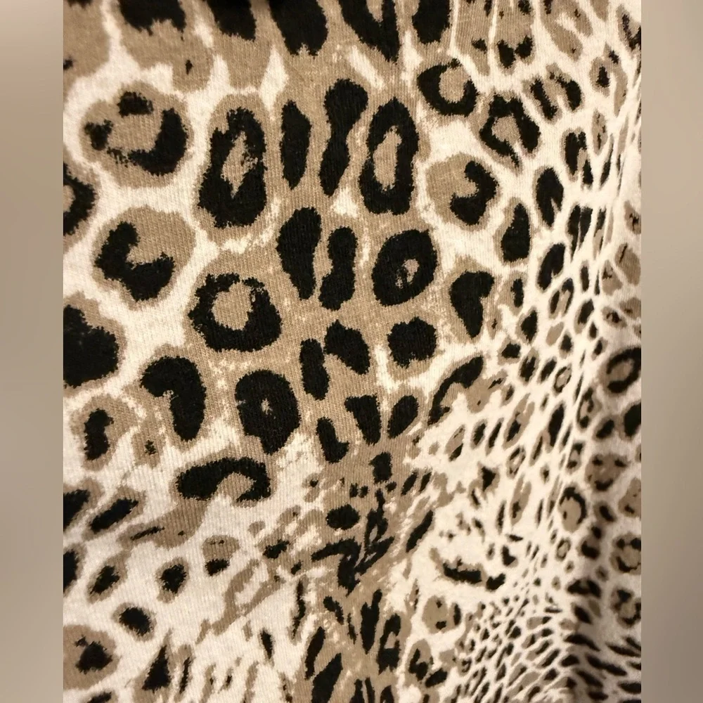 TWO DG2 by Diane Gilman Leopard Print Tops - Picture 6 of 7
